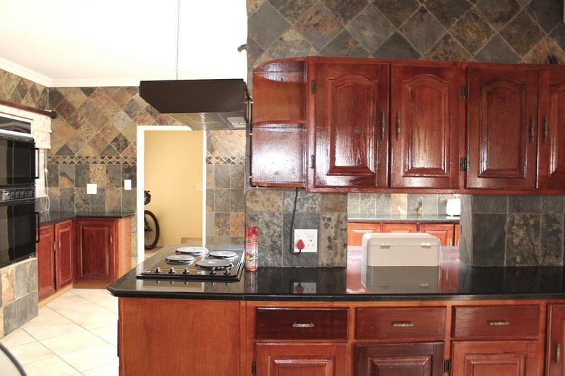 4 Bedroom Property for Sale in Ifafi North West